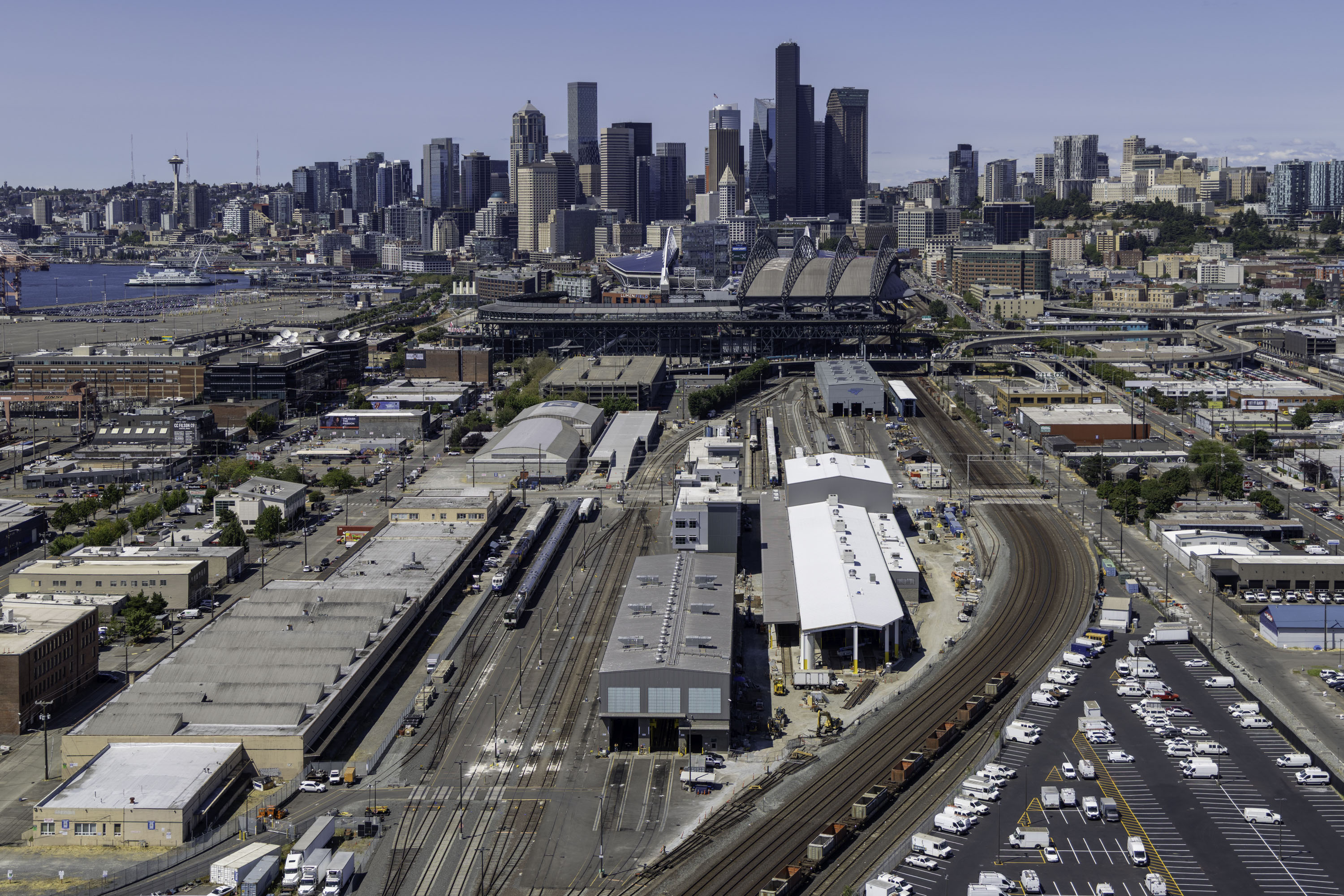 PCL Completes Amtrak's Seattle Maintenance & Inspection Facility at King Street Coach Yard