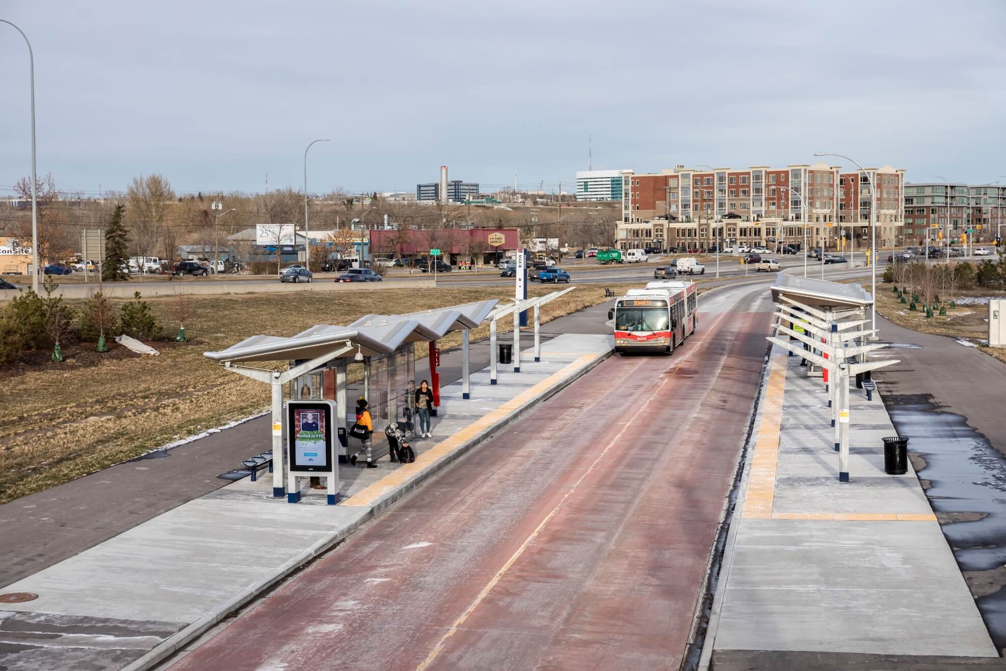 LRT, Transit Stations and Maintenance Facilities | PCL Construction